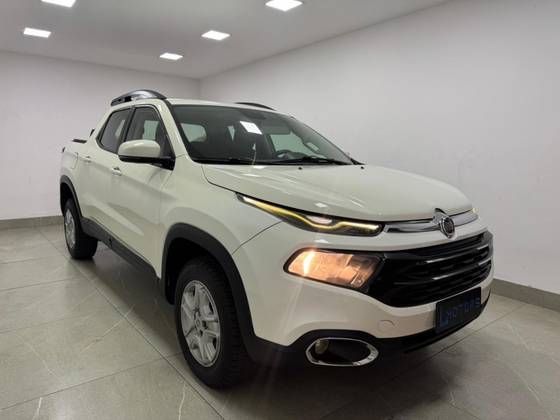 FIAT TORO 1.8 16V EVO FLEX FREEDOM AT6 FIAT TORO 1.8 16V EVO FLEX FREEDOM AT6